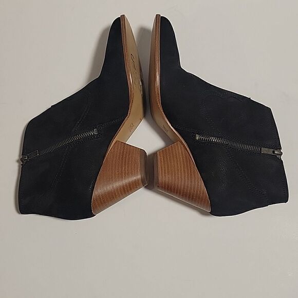 Frye Reina Heeled Ankle Boots - Picture 7 of 11